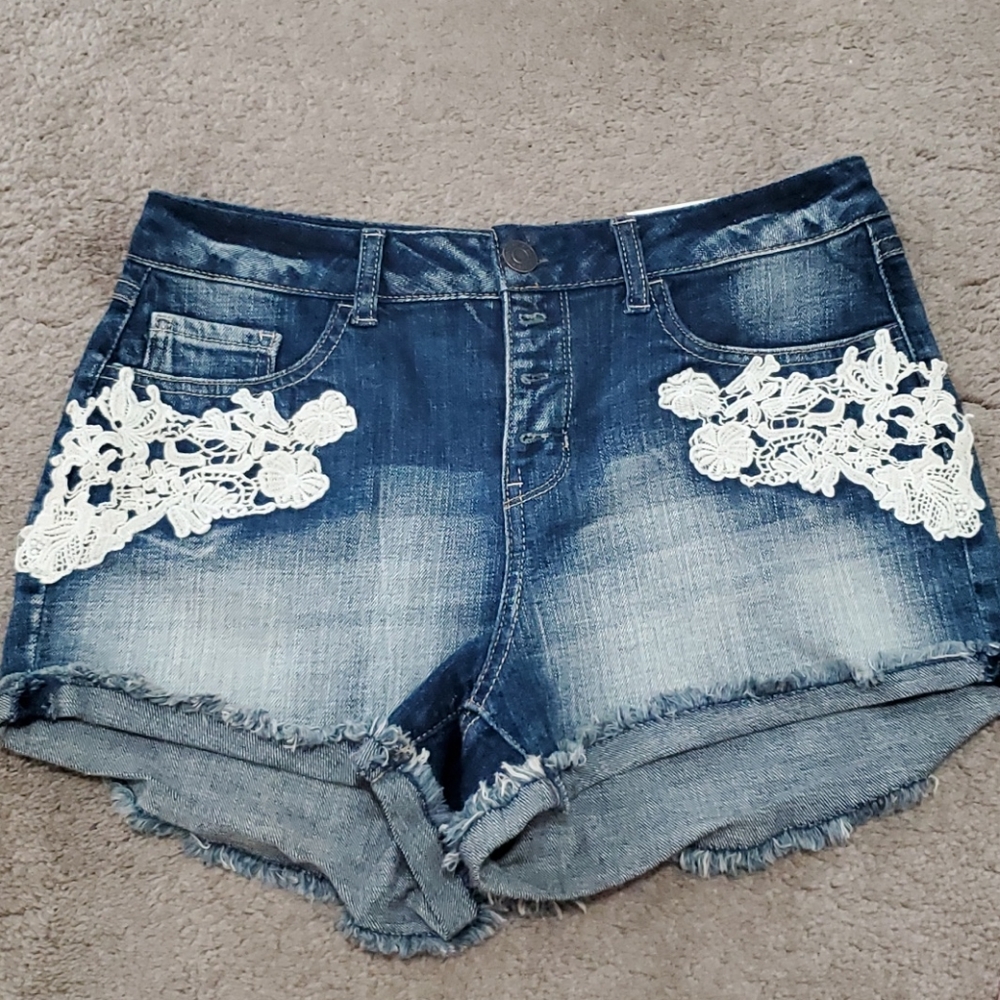 NWT Mudd brand Denim Lace shorts